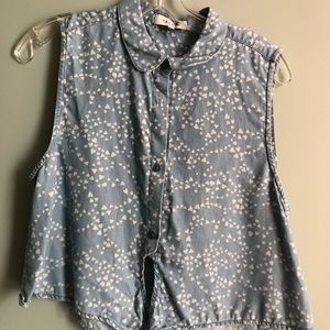 Sleeveless denim shirt with hearts Tula